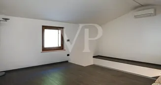 von_poll_real_estate_property_IT243551447_image_23