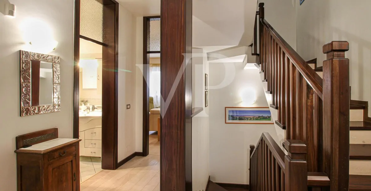 Big End-unit townhouse