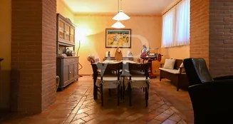 von_poll_real_estate_property_IT243551516_image_42