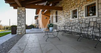 von_poll_real_estate_property_IT243551516_image_12