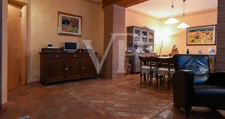 von_poll_real_estate_property_IT243551516_image_39