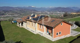 von_poll_real_estate_property_IT243551516_image_5