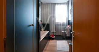 von_poll_real_estate_property_IT243551516_image_32