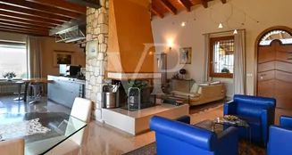 von_poll_real_estate_property_IT243551516_image_15