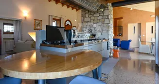 von_poll_real_estate_property_IT243551516_image_21