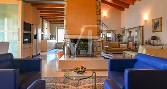 von_poll_real_estate_property_IT243551516_image_14