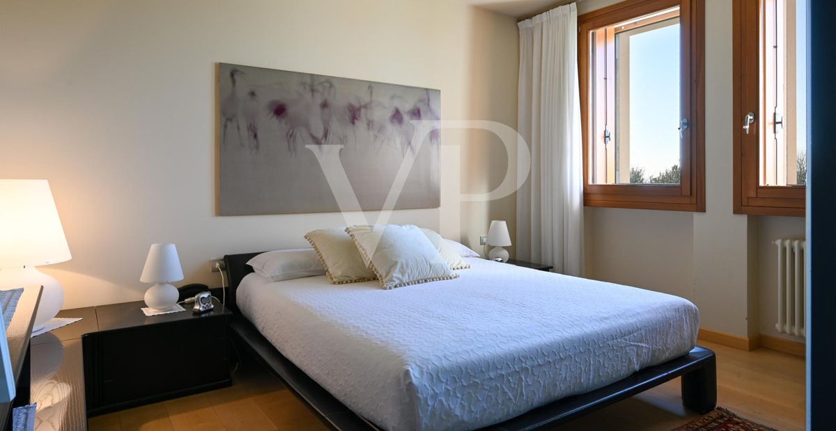 Esclusiva Villa panoramica con piscina