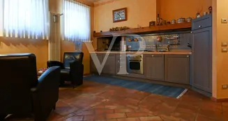 von_poll_real_estate_property_IT243551516_image_38