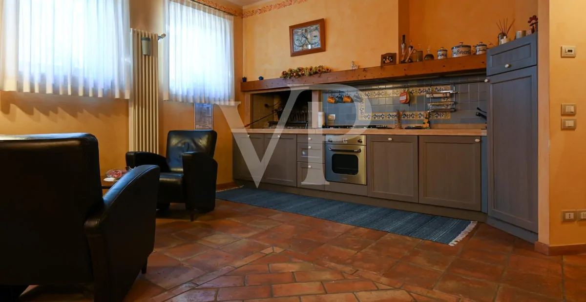 Exclusiva villa panorámica con piscina