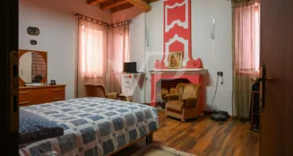 von_poll_real_estate_property_IT243551442_image_58