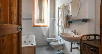 von_poll_real_estate_property_IT243551442_image_148