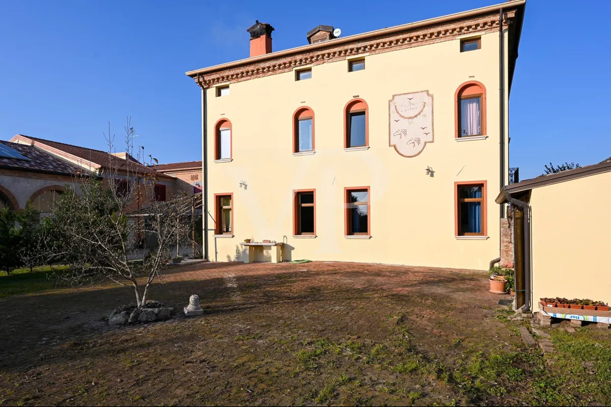 Palazzo Pisani - Historische Villa aus dem 16. Jahrhundert mit Oratorium und Rustici