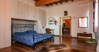 von_poll_real_estate_property_IT243551442_image_189