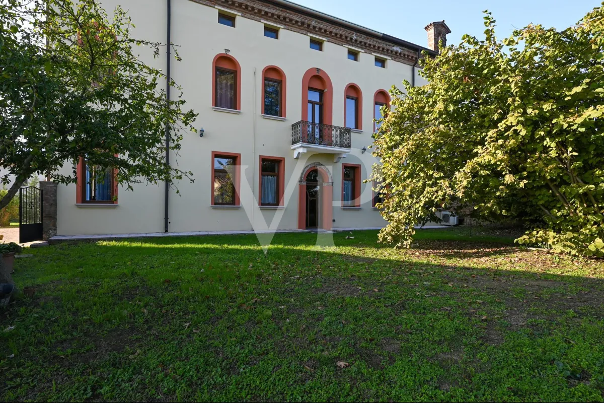Palazzo Pisani - Historische Villa aus dem 16. Jahrhundert mit Oratorium und Rustici