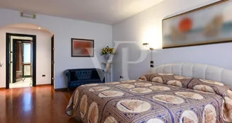 von_poll_real_estate_property_IT243551485_image_199