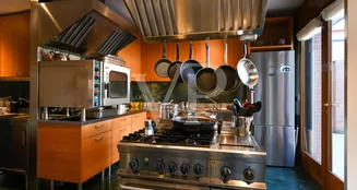 von_poll_real_estate_property_IT243551485_image_120