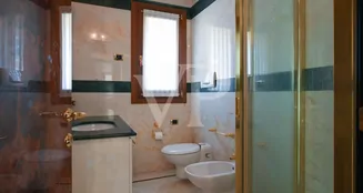 von_poll_real_estate_property_IT243551485_image_142