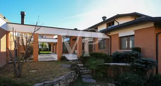 von_poll_real_estate_property_IT243551485_image_110