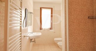 von_poll_real_estate_property_IT253551532_image_17