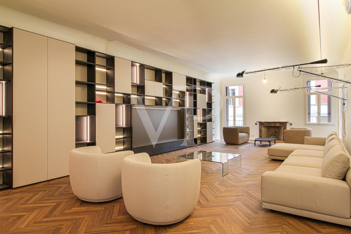 Timeless Elegance: Charming Residence between the Duomo and the Basilica Palladiana