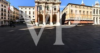 von_poll_real_estate_property_IT253551538_image_28