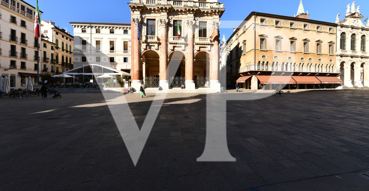 Zeitlose Eleganz: Charmante Residenz zwischen dem Dom und der Basilica Palladiana