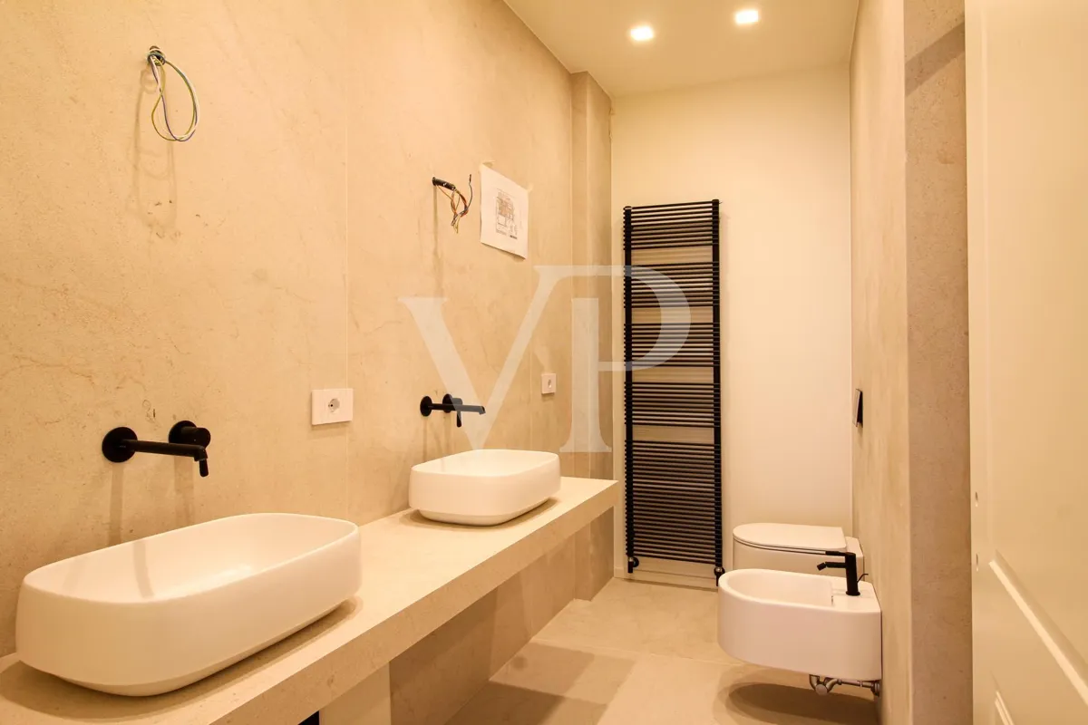 Timeless Elegance: Charming Residence between the Duomo and the Basilica Palladiana