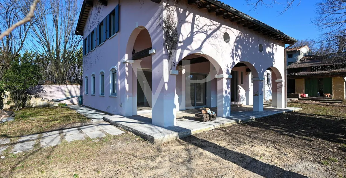 Elegante Villa in Panoramalage