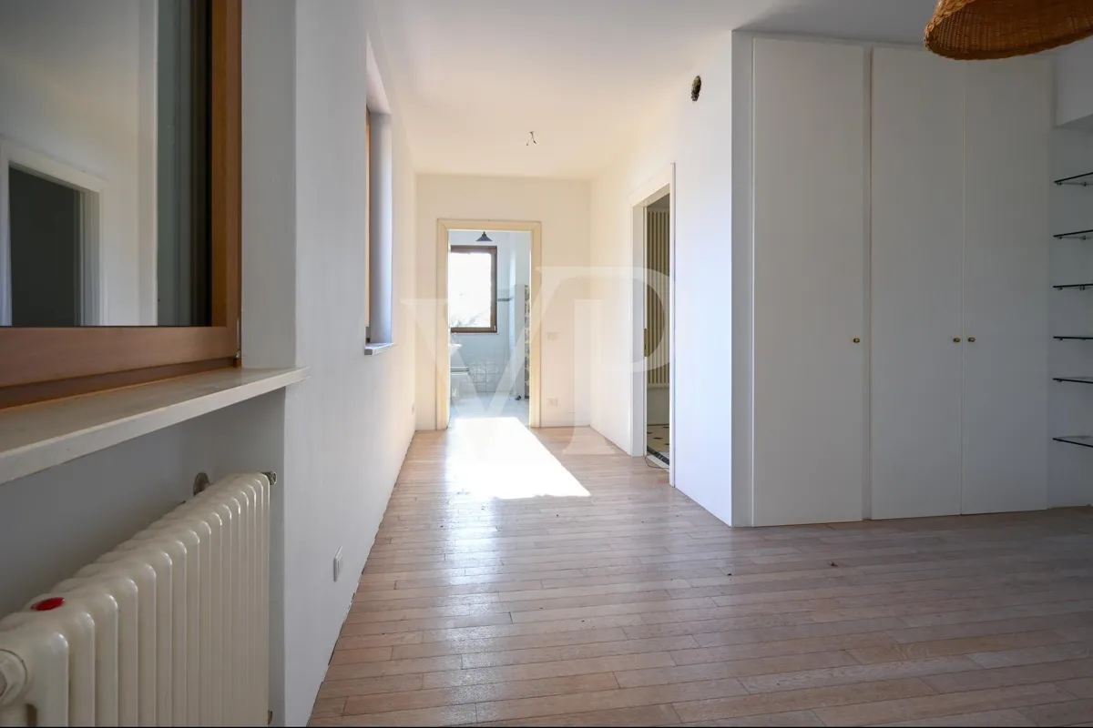 Elegáns villa panorámás helyen