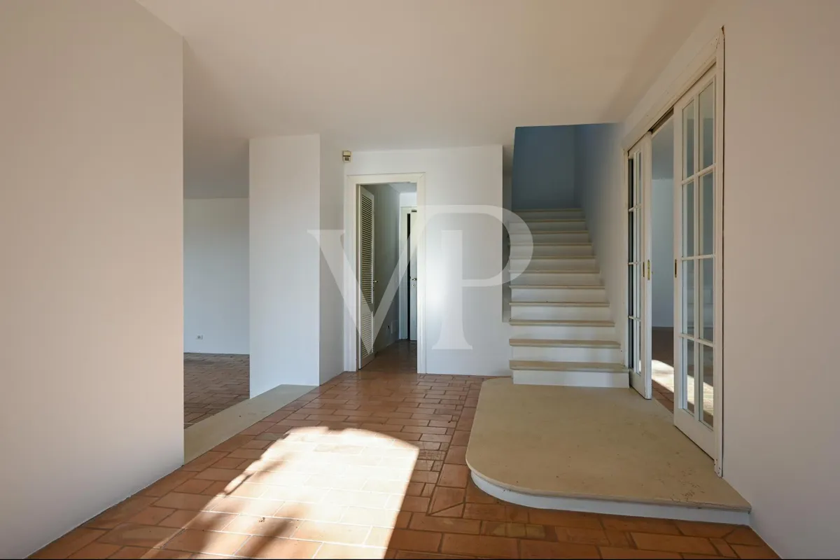 Elegáns villa panorámás helyen