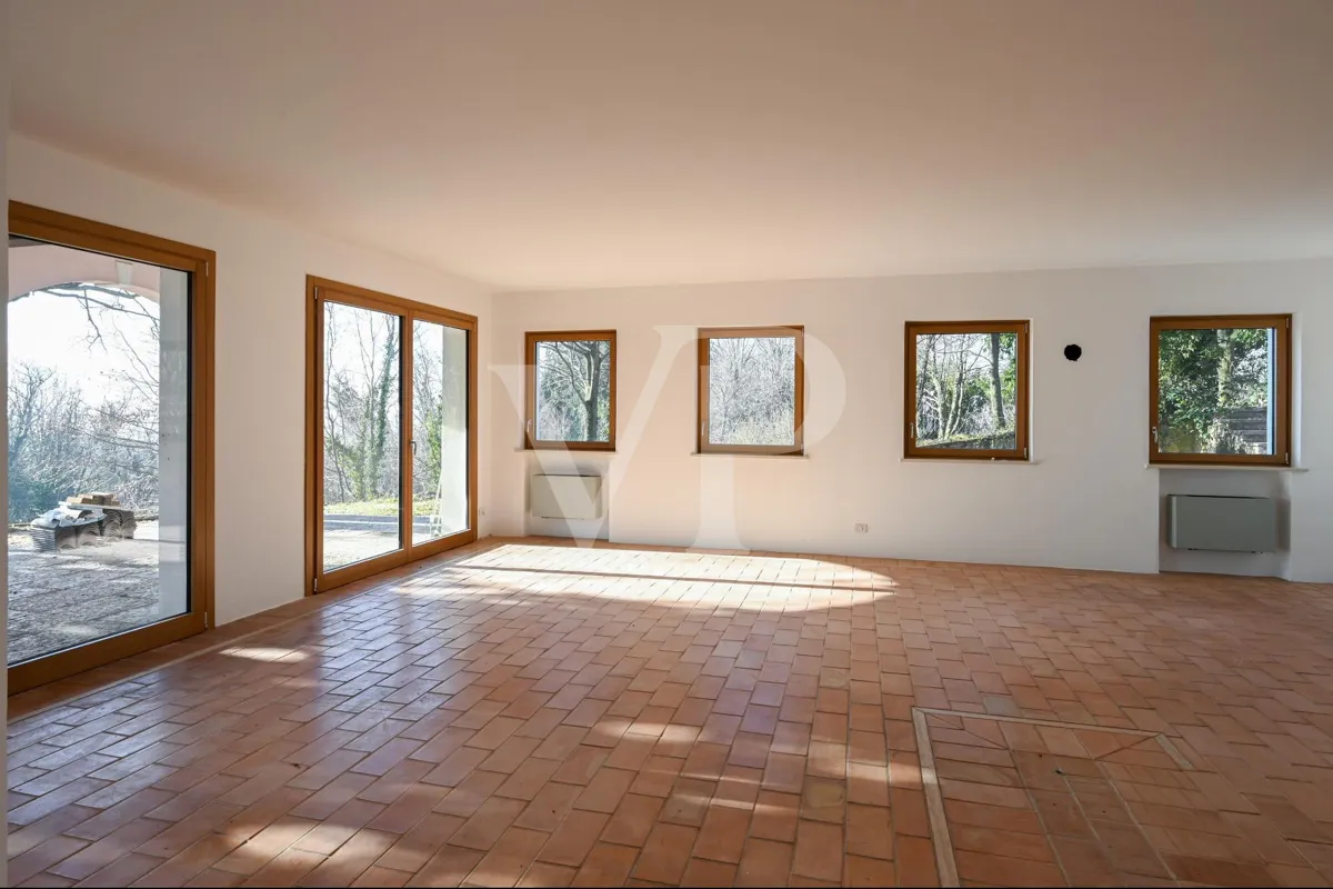 Elegáns villa panorámás helyen