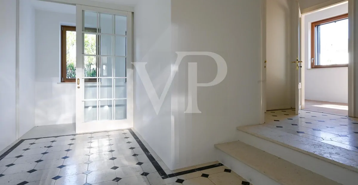 Elegante Villa in Panoramalage