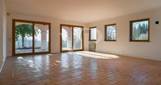 von_poll_real_estate_property_IT22355968_image_100