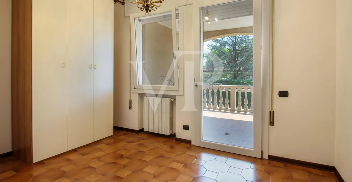 Freistehende Villa mit viel Platz für die Familie