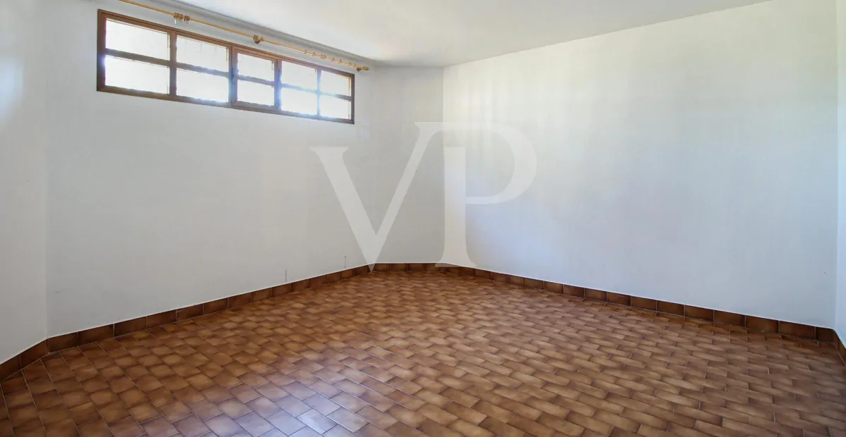 Freistehende Villa mit viel Platz für die Familie