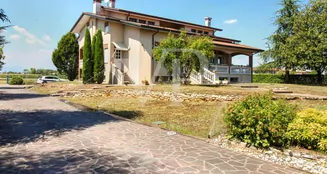 von_poll_real_estate_property_IT253551595_image_3