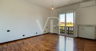 von_poll_real_estate_property_IT253551595_image_17