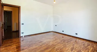 von_poll_real_estate_property_IT253551595_image_18