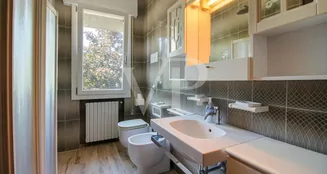 von_poll_real_estate_property_IT253551595_image_21