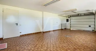 von_poll_real_estate_property_IT253551595_image_74