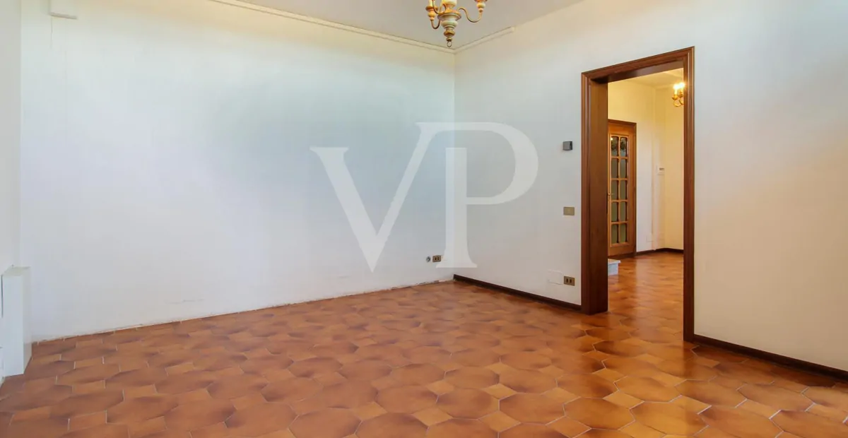 Freistehende Villa mit viel Platz für die Familie