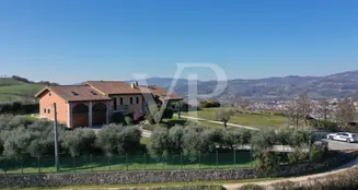 von_poll_real_estate_property_IT243551516_image_237