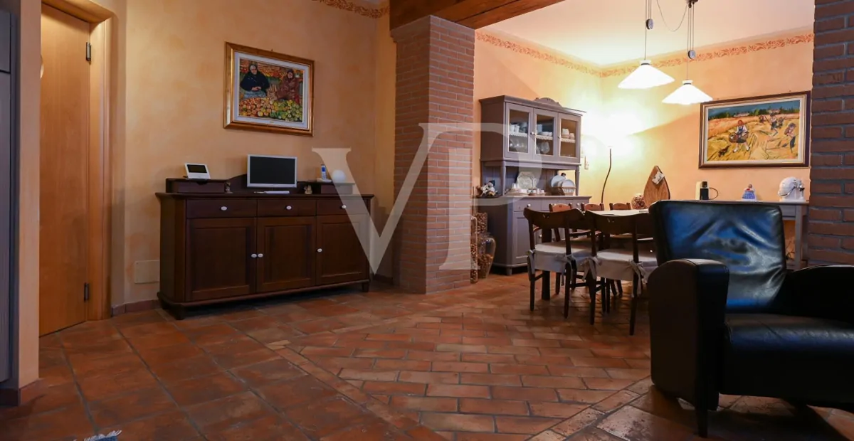 Esclusiva Villa panoramica con piscina