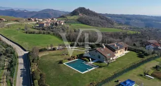 von_poll_real_estate_property_IT243551516_image_148