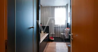 von_poll_real_estate_property_IT243551516_image_173