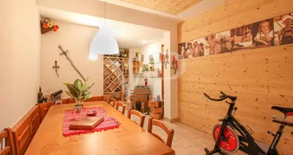 von_poll_real_estate_property_IT243551484_image_92