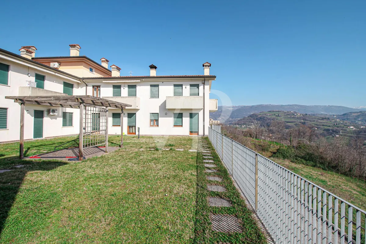 Elegante Wohnung mit Taverne