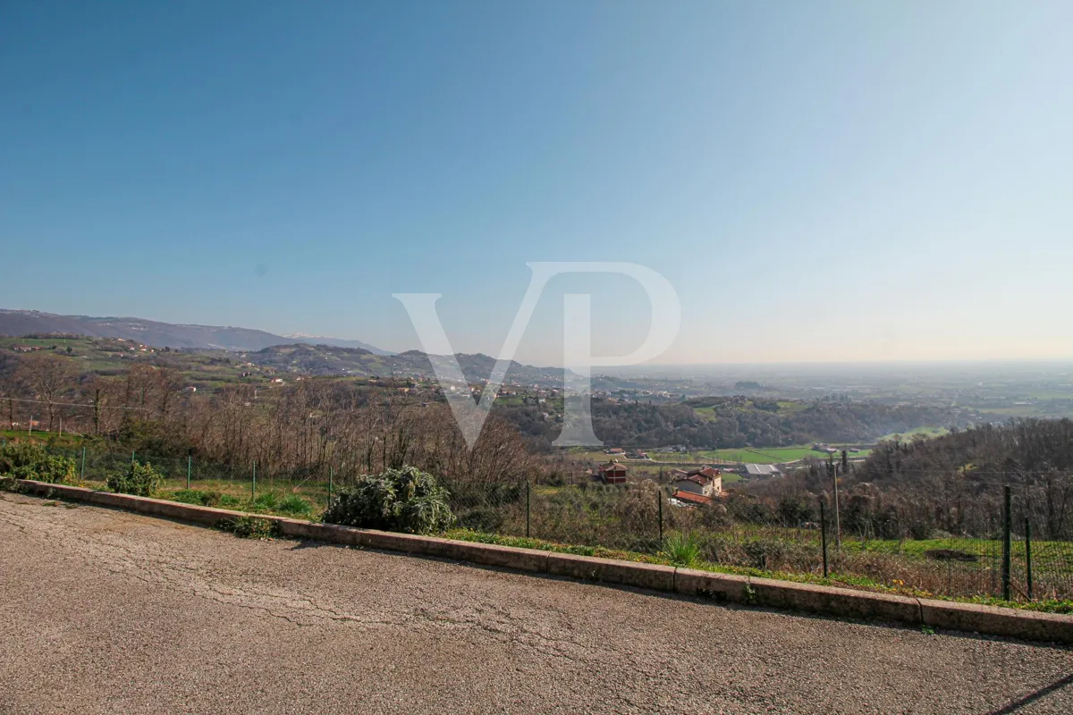 Elegante Wohnung mit Taverne