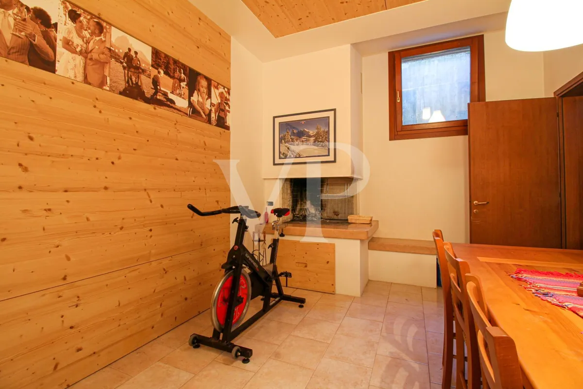 Elegante Wohnung mit Taverne