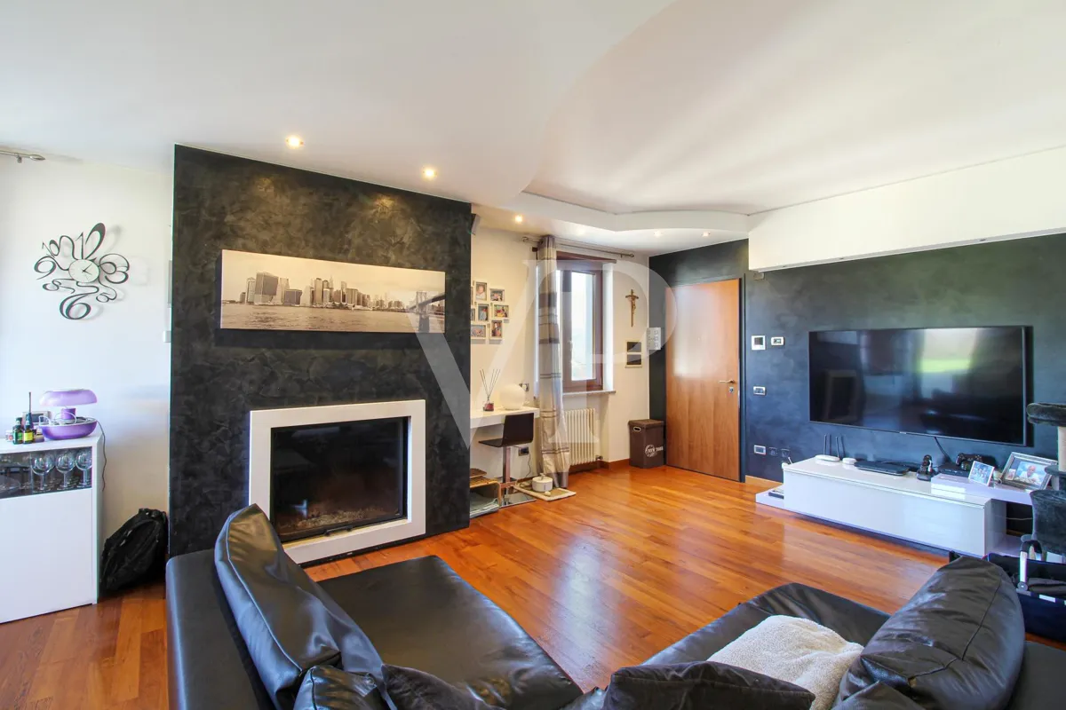 Elegante Wohnung mit Taverne